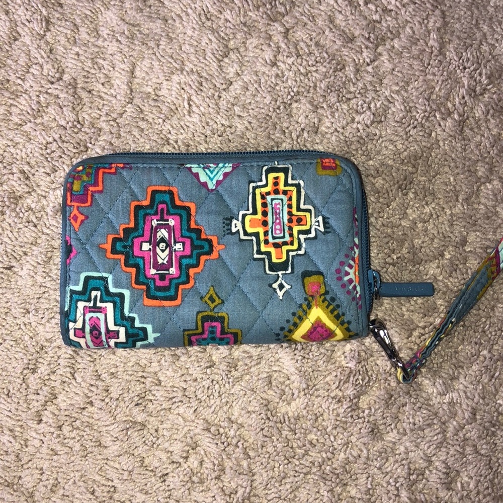 Vera bradley wrist clutch